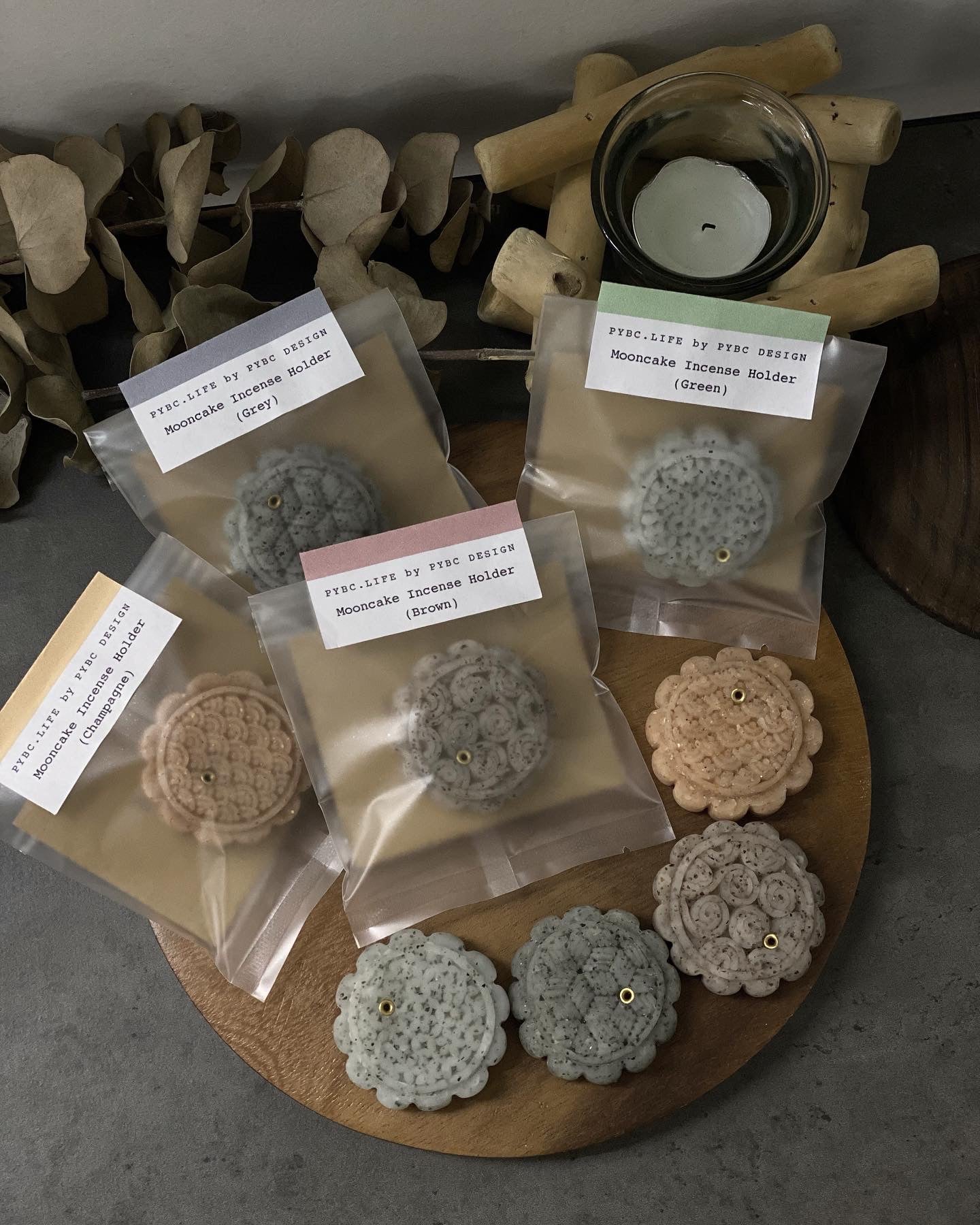 Mooncake Incense Holder