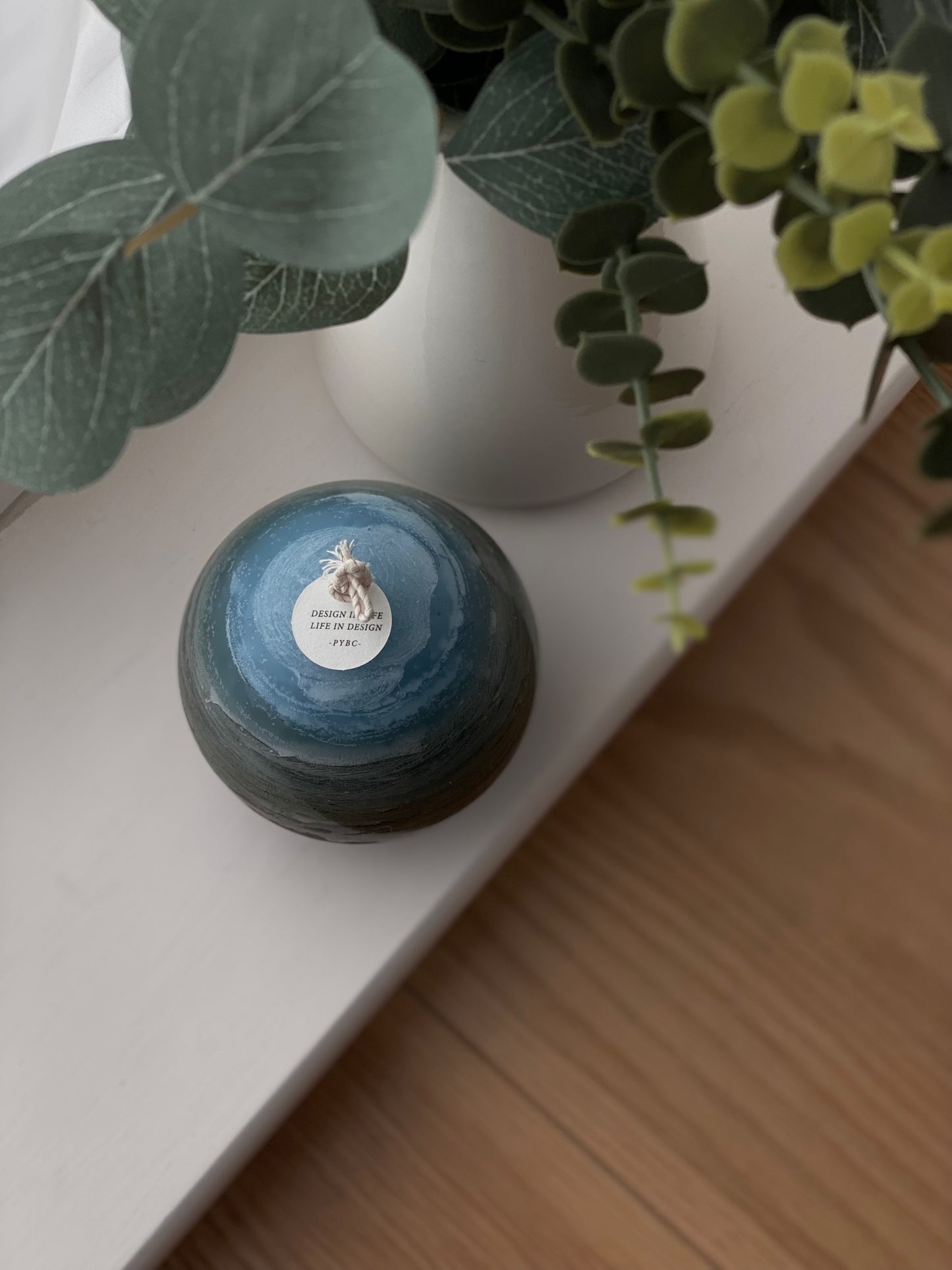 Peninsula Candle