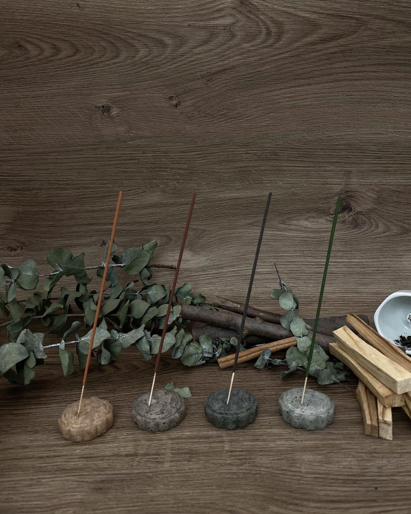 Mooncake Incense Holder Set