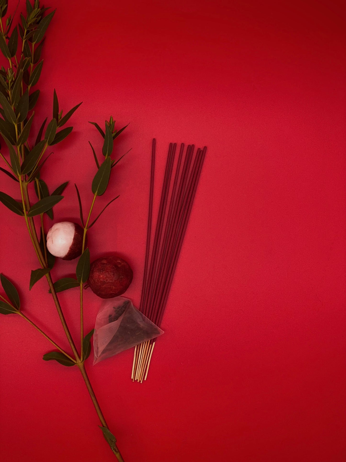Sustainable Tea Incense Sticks - Lychee Oolong Tea