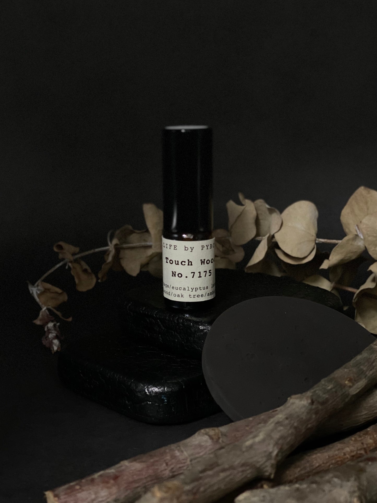 Scented Sanitizer Mist (Touch Wood No.7175)