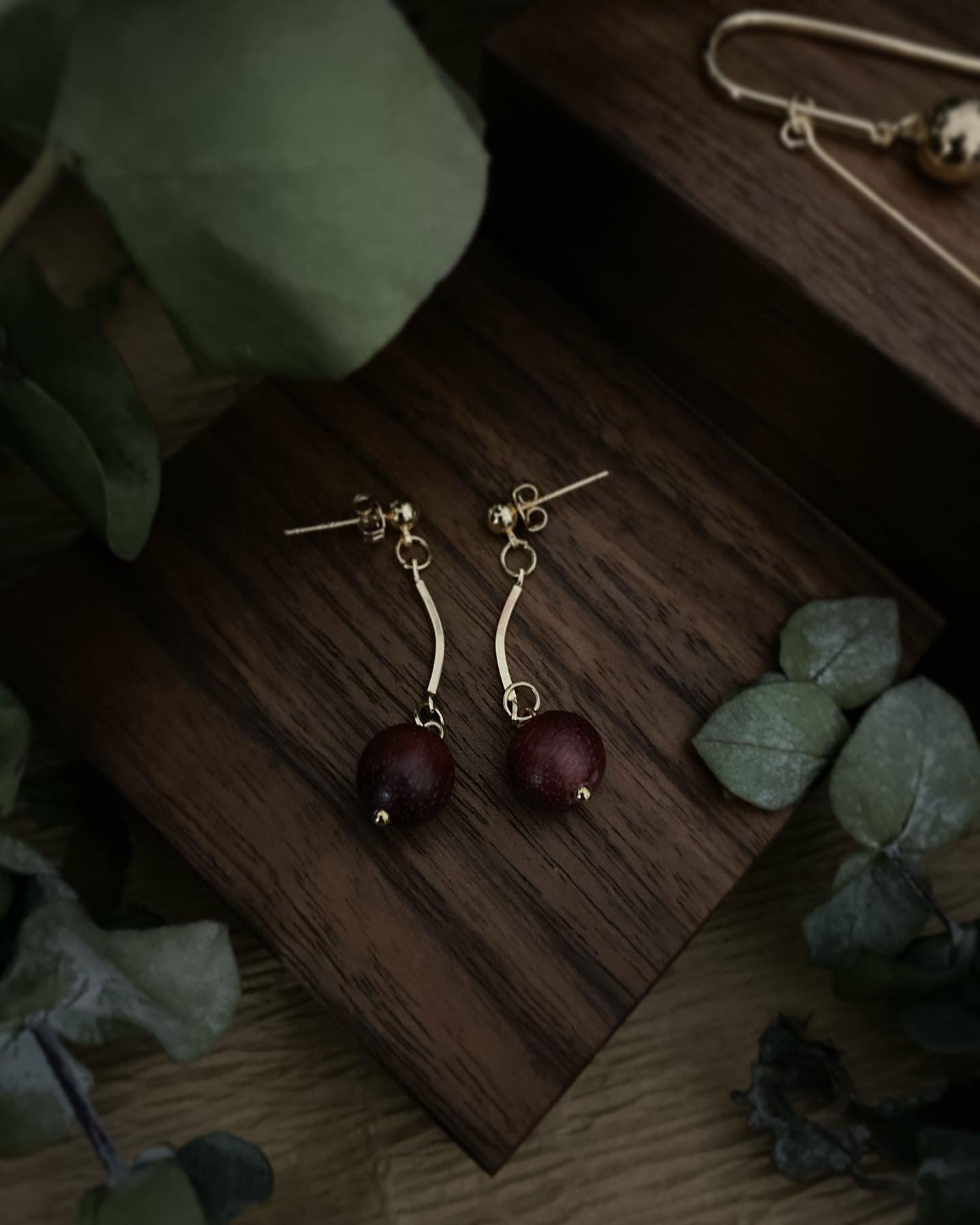 Purple Heart Wood Kiss Earrings